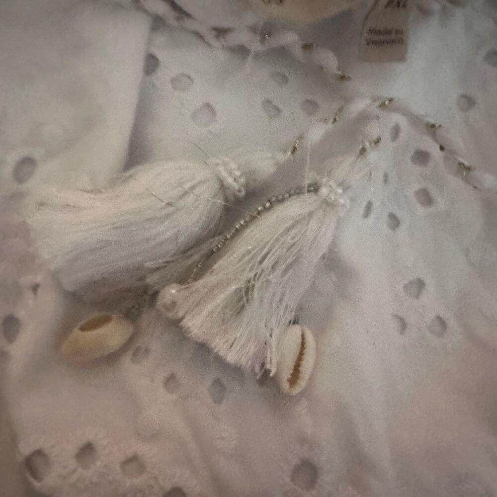 Soft Surroundings $89 Rhiannon Eyelet Peasant Top White PXL NWOT - Picture 3 of 8